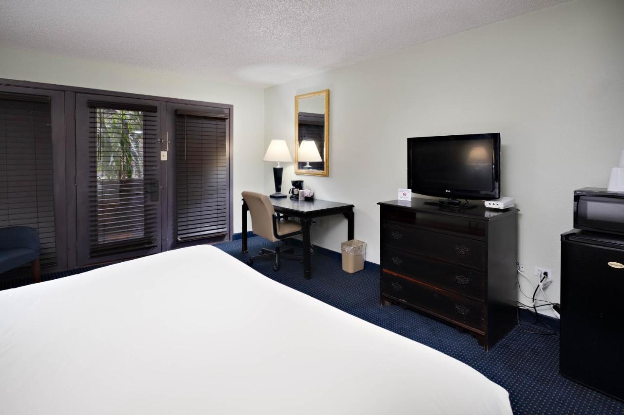 אמארילו Cactus Cove Inn And Suites מראה חיצוני תמונה